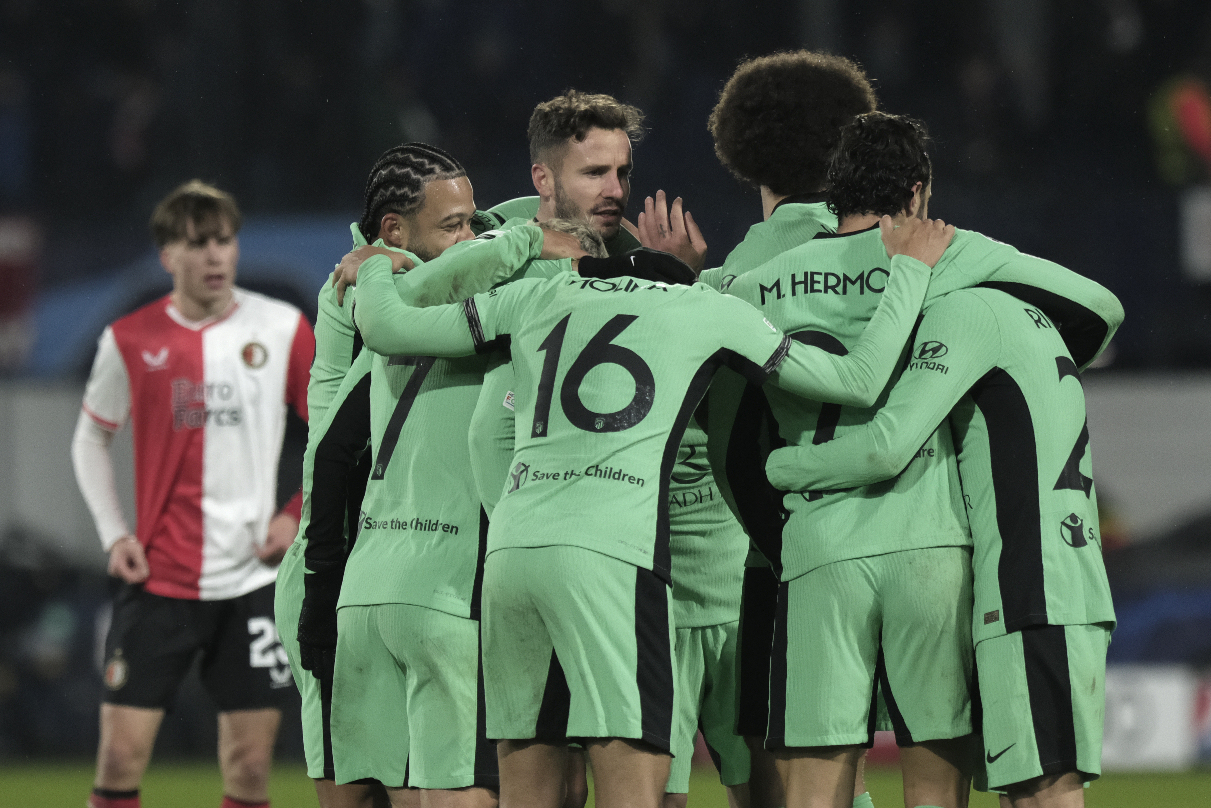 Feyenoordi largohet nga Championsi, vazhdon në Ligën e Evropës