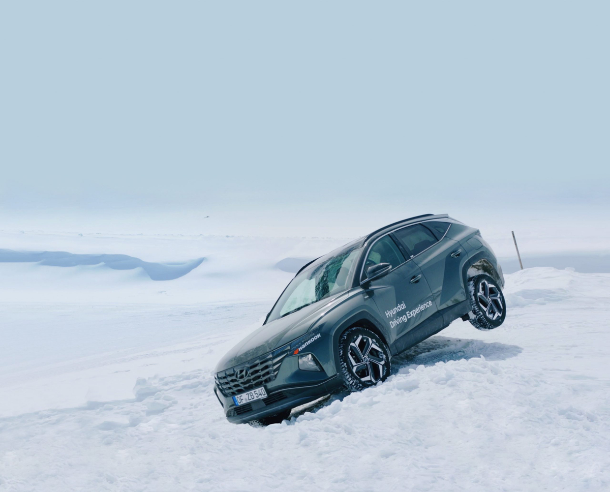 Revolution“ von Hyundai, Winterreifen mit integrierten Ketten –