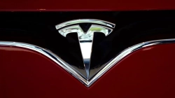 Tesla tërheq rreth 9 mijë automjete në Kinë, shkak softueri