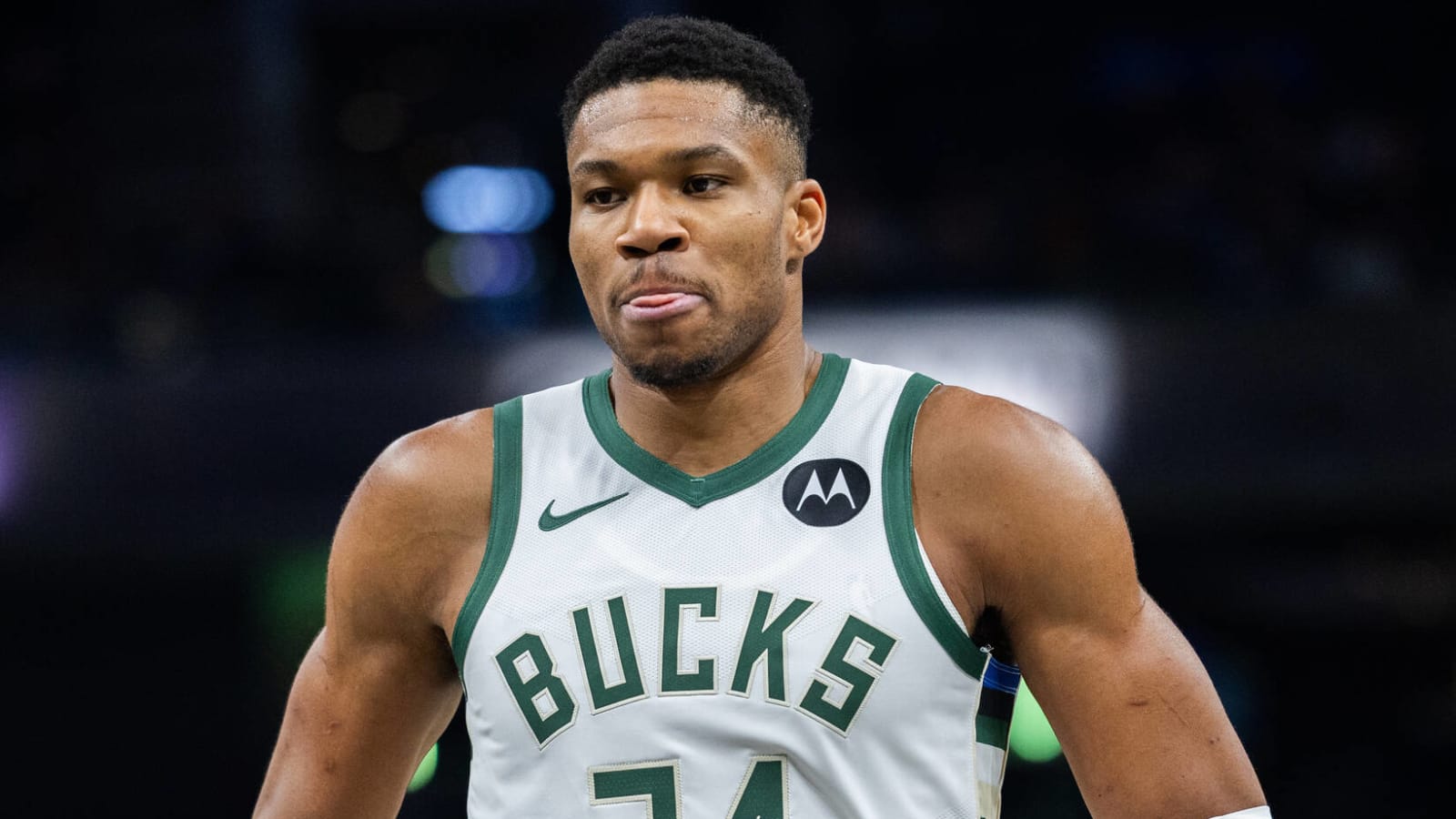 Antetokounmpo shënon 64 pikë në fitoren e Bucks, vendos rekorde