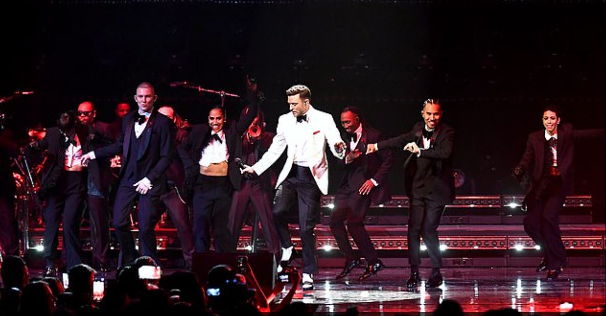 Justin Timberlake thyen heshtjen pas publikimit të librit të Britney Spearsit
