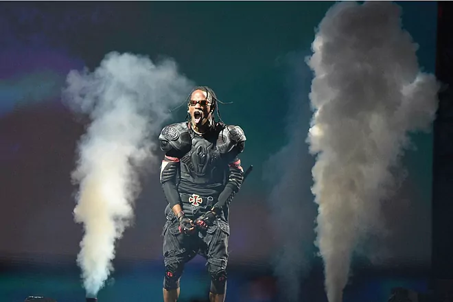 Travis Scott zhgënjen fansat me anulimin e koncertit
