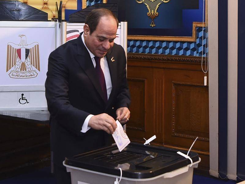 Sisi fiton edhe mandatin e tretë si president i Egjiptit