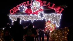 Kroati e transformon pronën e tij në një park magjepsës me 5 milionë drita Krishtlindjesh