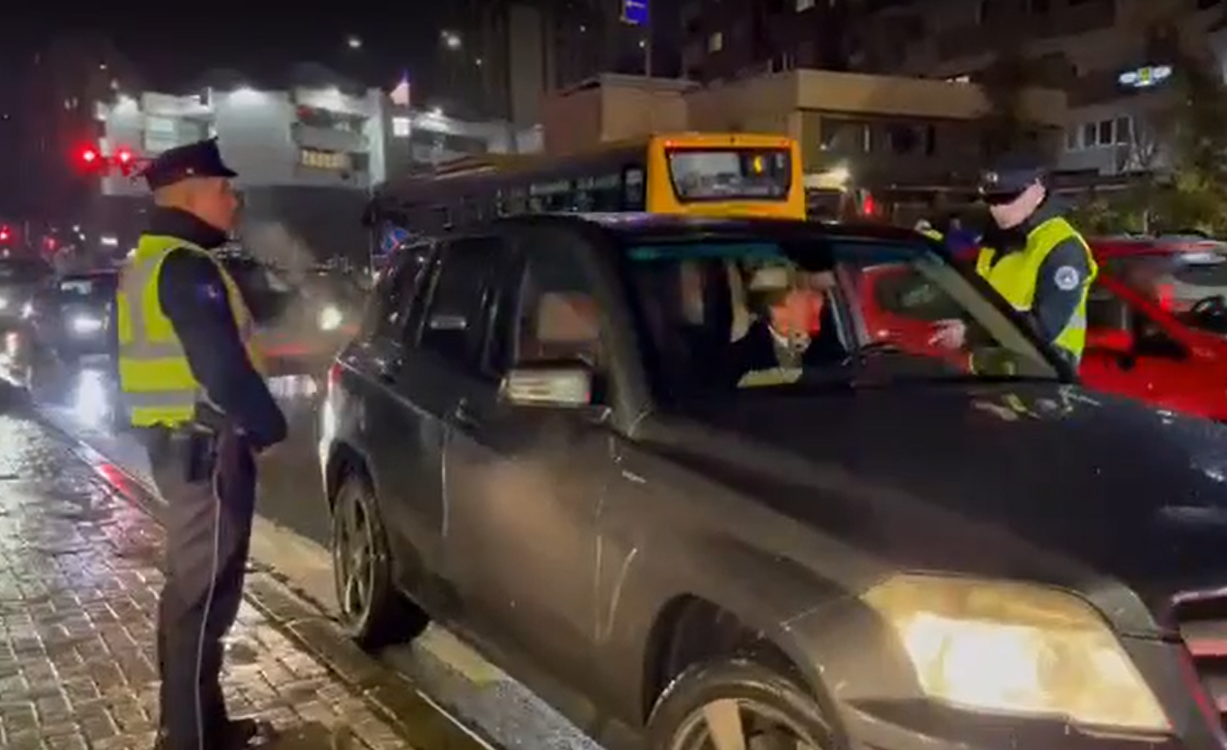 Policia në Prishtinë shton masat e sigurisë për fundvit