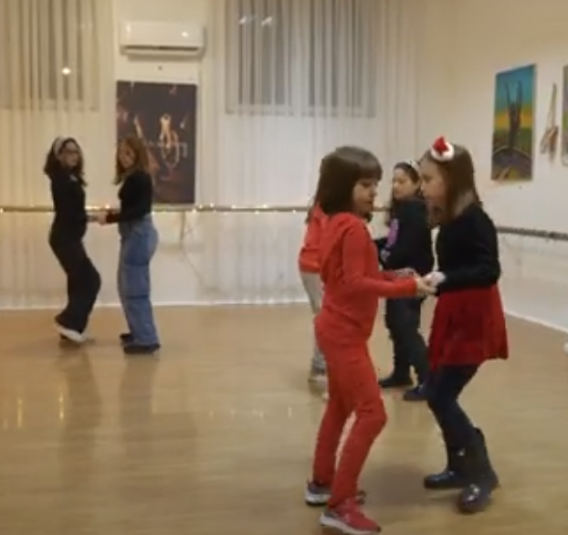 Hapat drejt gëzimit, miqësisë dhe vetëshprehjes