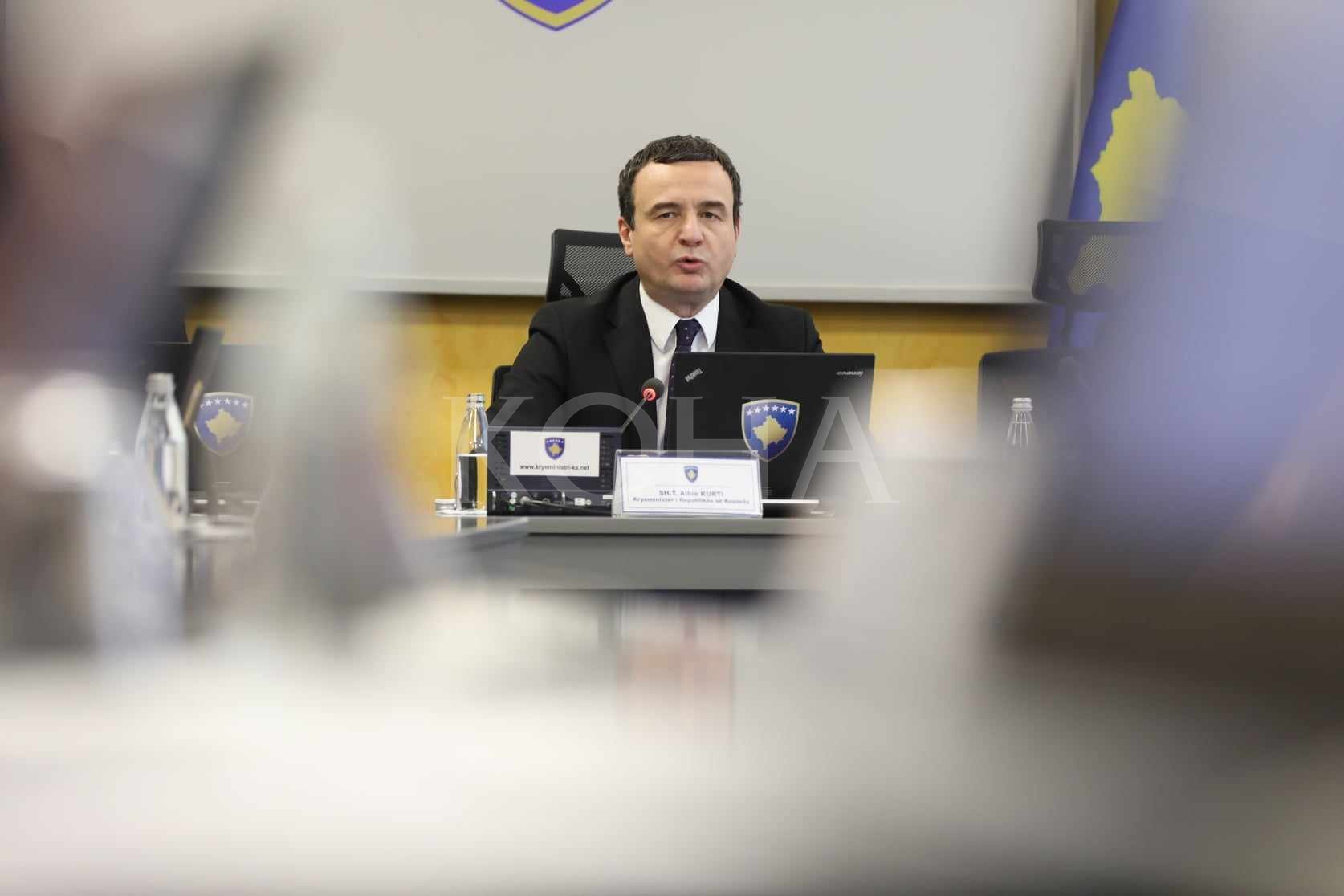 Kurti: Do t’i njohim targat e Serbisë, kur të sigurohemi se ajo po e zbaton vendimin për targat RKS