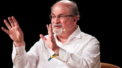 Salman Rushdie s’merr pjesë në promovimin e romanin e tij të parë pas sulmit