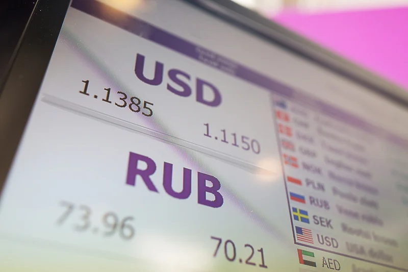 Vendet “miqësore” i kthejnë shpinën Rusisë dhe refuzojnë pagesat nga bankat ruse