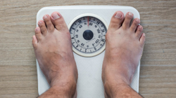 Gjashtë arsyet befasuese pse nuk po humbni peshë