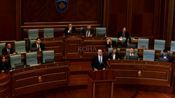 Kurti prezanton 6 kushte për Asociacionin, opozita e akuzon se ia dha dritën e gjelbër atij
