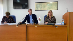 Obiliqi i gatshëm për lirimin e qytetarëve nga tatimi deri 100 euro, ka dy kërkesa për MF-në