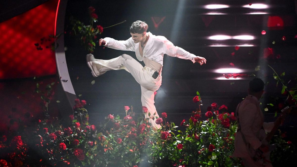 Shpërthen ylli italian Blanco, shkatërron skenën e festivalit “Sanremo” 