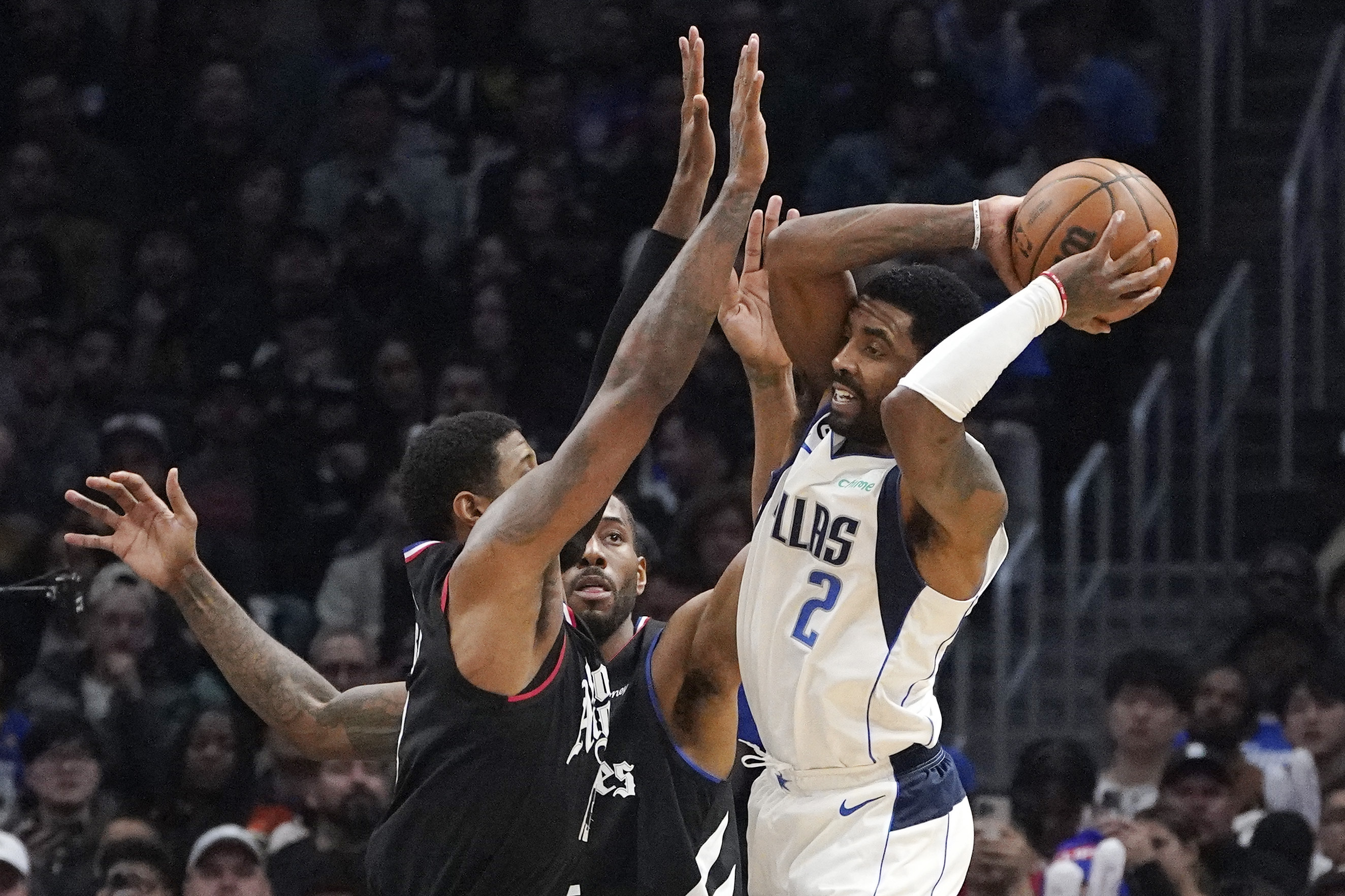 Kyrie IRving - Dallas Mavericks - NBA
