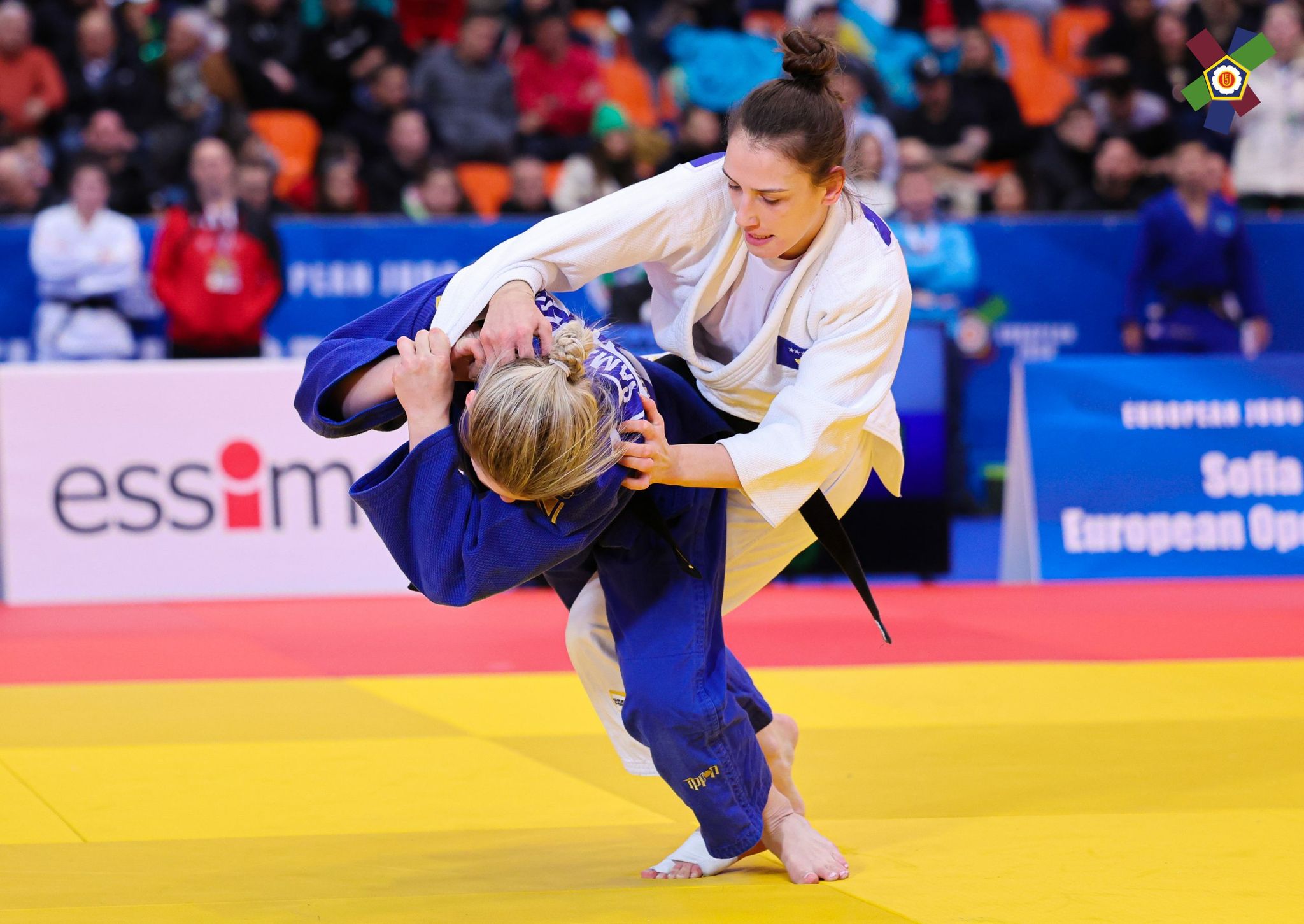Sukses tjetër i xhudos, Flaka Loxha e argjendtë në European Open