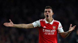 Xhaka thotë se Arsenali duhet ta “injorojë” Cityn para duelit për titull