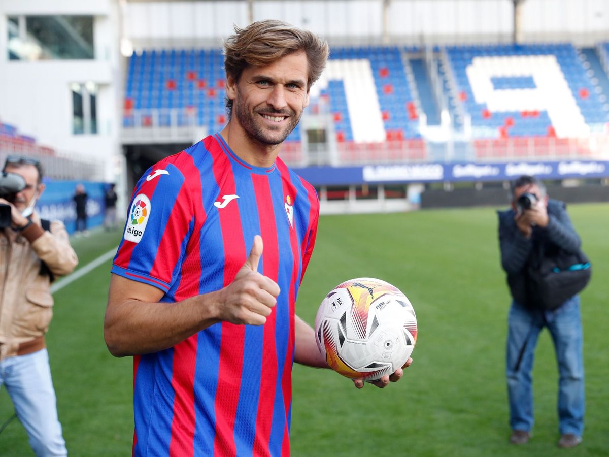 Llorente tërhiqet nga futbolli aktiv