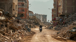 Shkon në mbi 50 mijë numri i të vdekurve nga tërmeti në Turqi e Siri