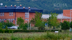 I burgosuri kosovar rrahu të burgosurin jordanez në Dubravë