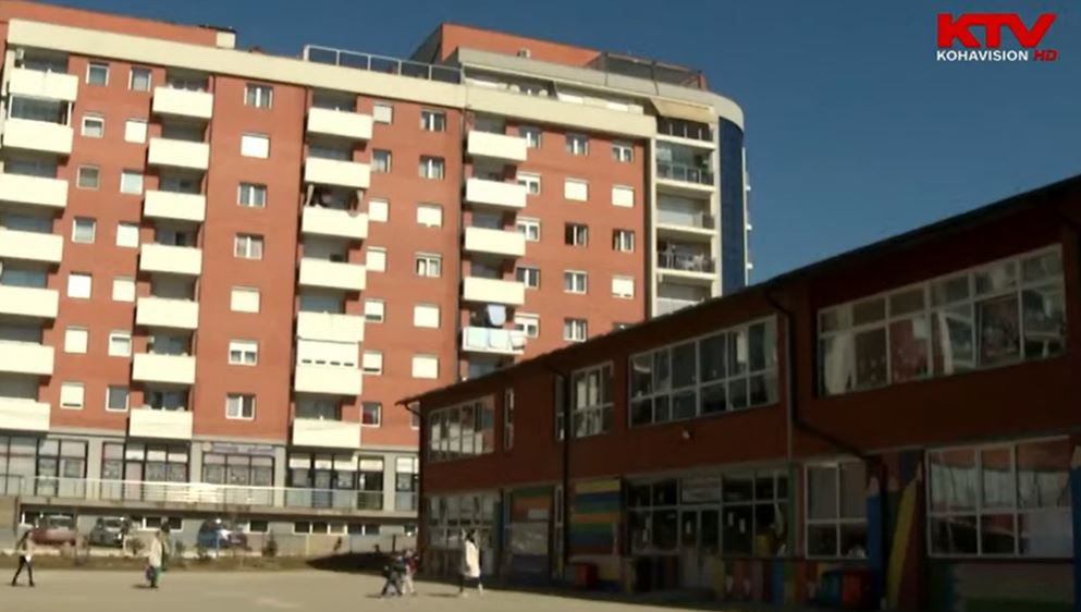 Shkolla “Pavarësia”, me numër të madh të nxënësve por me hapësirë të vogël