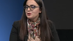 Lushaku-Sadriu nga LDK: Procesi i dialogut, jotransparent