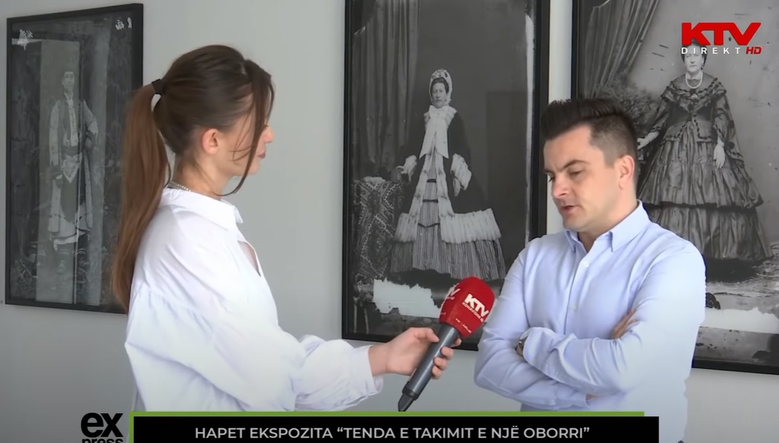 Hapet ekspozita “Tenda e takimit e një oborri”