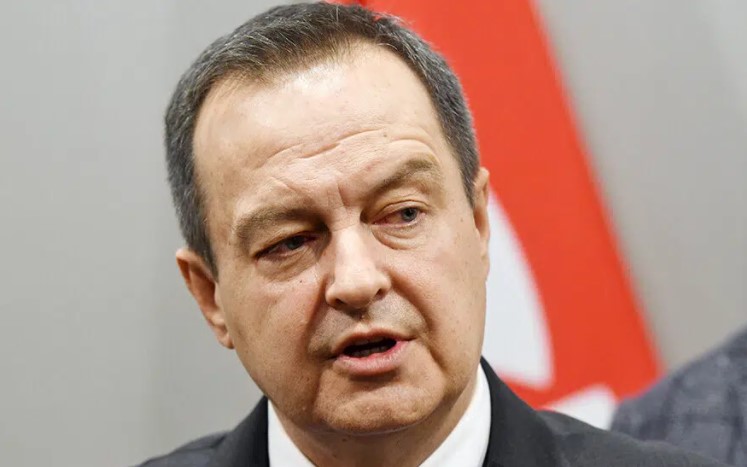 Daçiq: Duket sikur Kosova po shpërblehet për papërgjegjësinë