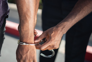 Arrestim - Foto ilustrim
