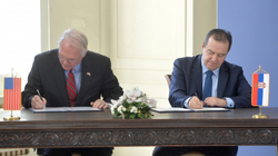 SHBA-ja e Serbia nënshkruajnë memorandum: Serbia me ndërlidhës në DASH