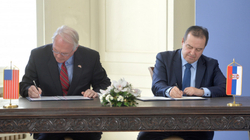 SHBA-ja e Serbia nënshkruajnë memorandum: Serbia me ndërlidhës në DASH