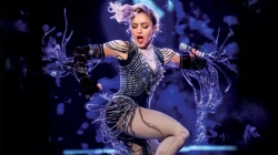Madonna po planifikon turne për 40-vjetorin e hiteve të saj