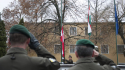 Të shtëna në një kazermë në Austri, vritet një ushtar dhe një tjetër plagoset
