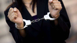 Gruaja në Pejë i lë të vetëm në banesë fëmijët e saj 2 dhe 3 vjeç, arrestohet