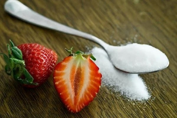 Çfarë ndodh në trupin tonë kur ndalojmë së ngrëni sheqer?