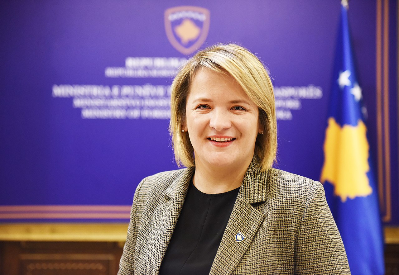Zv.ministrja e Jashtme: Sulmi ndaj mërgimtarëve në Serbi rezultat i politikës së Vuçiqit