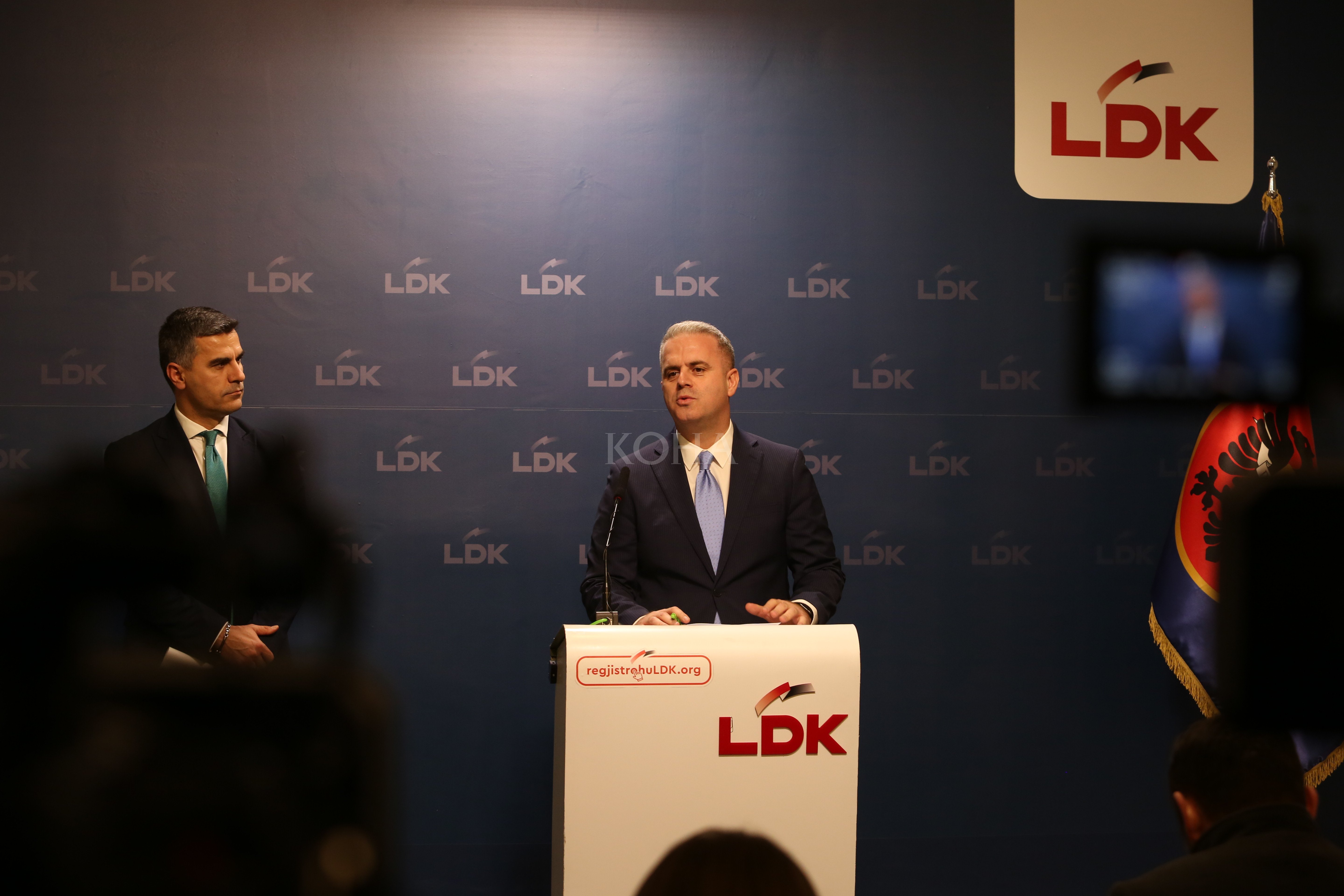 LDK-ja: Qeveria të sqarohet për aferën milionëshe ku u përfshinë Kurti e Berishaj