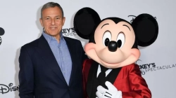 Shefi i Disneyt u thotë punëtorëve t’i kthehen punës në zyrë