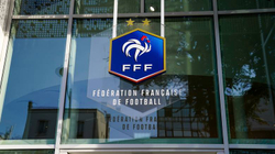 Presidenti i federatës franceze detyrohet të japë dorëheqjen pas skandaleve