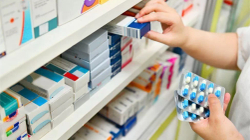Terapia e zëvendësimit të hormoneve mund ta zvogëlojë rrezikun e Alzheimerit te gratë