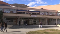 Shtatë klasa në dy shkolla të Han të Elezit pa mësimdhënës të lëndës së fizikës