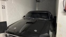 Në Londër del në shitje për afro 80 mijë euro një parking që mezi zë një veturë normale