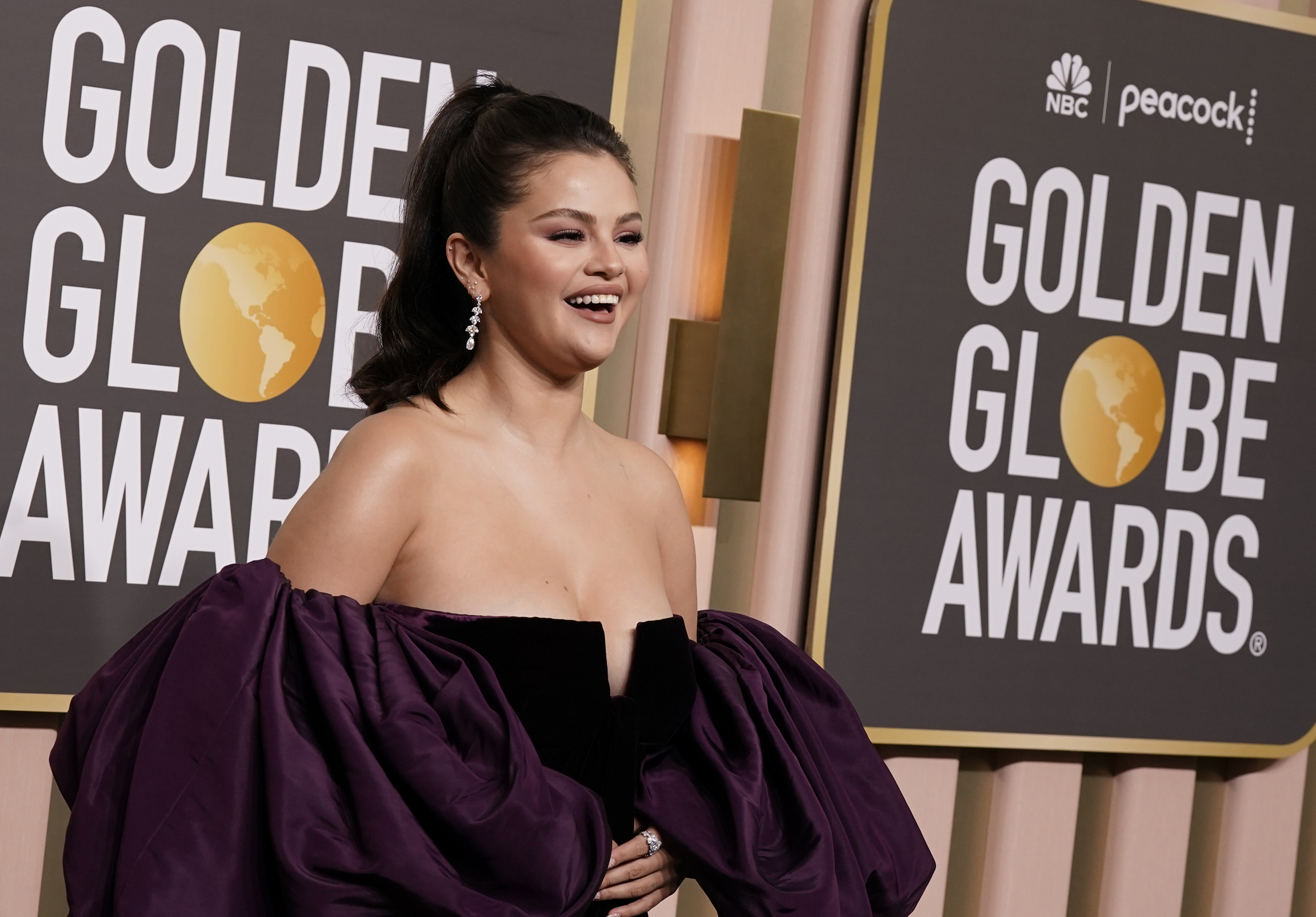 Selena Gomez në lidhje me yllin e “The Chainsmokers”