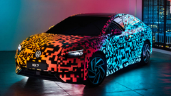 Publikohet interieri i VW ID.7 para lansimit