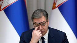 Pink: Vuçiqi informon partinë për dorëheqje, shkak “presionet” e Perëndimit për Kosovën