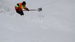 Bora e madhe bllokon kufirin Kosovë-Mali i Zi