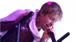 Justin Bieber shet të drejtat e këngëve për 200 milionë dollarë