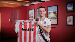 Zyrtare, Celina te Stoke City