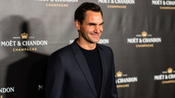 Fotoja e Roger Federer me Blackpink merr më shumë se një milion pëlqime