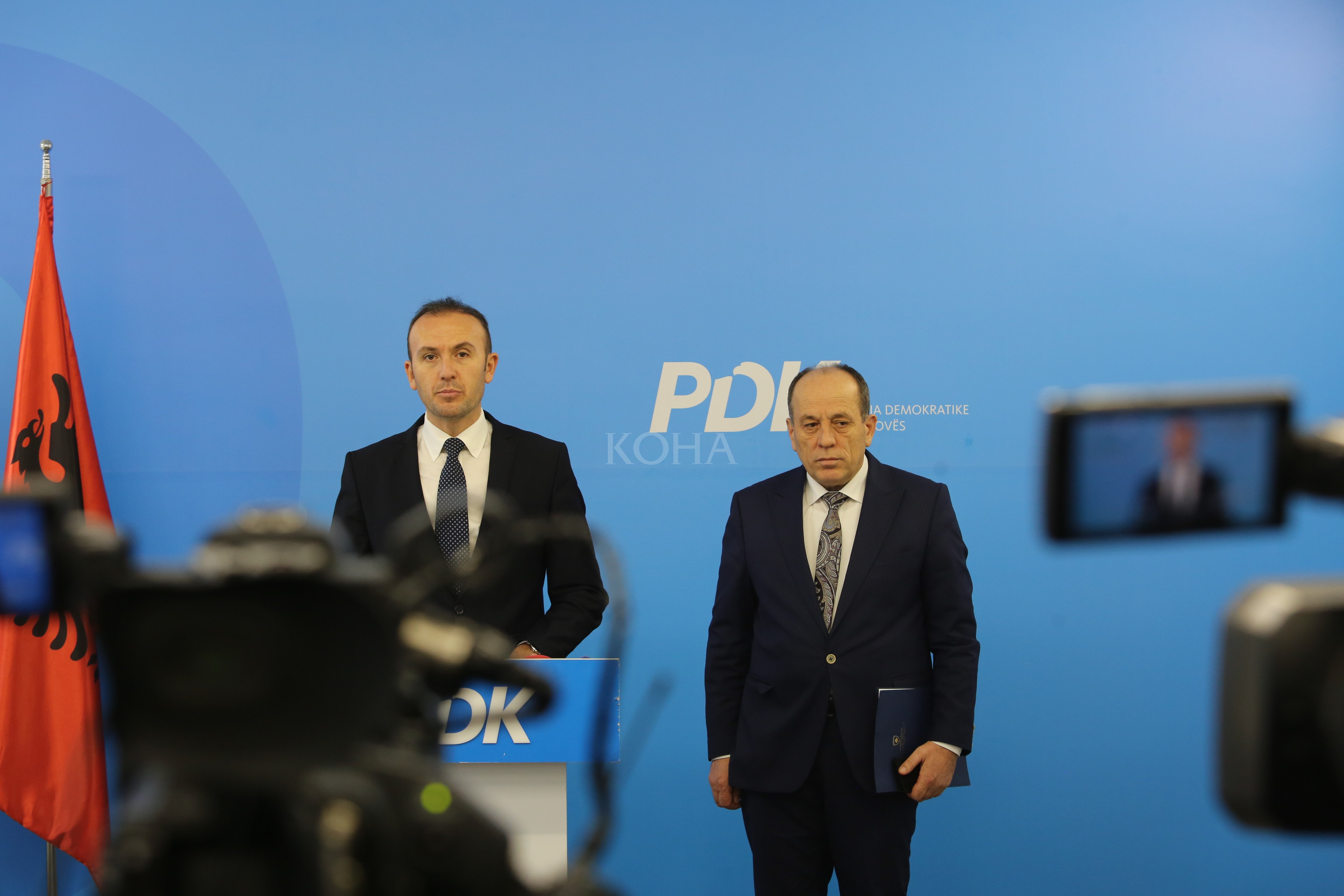 PDK-ja propozon shfuqizimin e rivlerësimit për tatimin në pronë: Kurti po e zhyt vendin në krizë 
