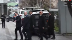 Chollet dhe Escobar renditin arsyet pse duhet të themelohet AKS-ja, Qeveria hesht